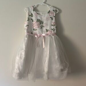 Charming Kids Dress with Floral Embroidery